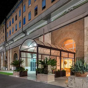 https://villa-eur-parco-dei-pini.it-romehotels.com